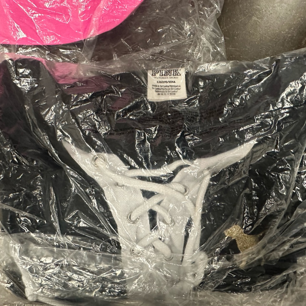 New Victoria Secret top